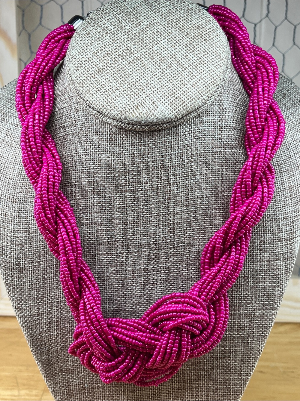 Bold Fuchsia Beaded Knot Necklace - Women Jewelry - Picture 4 of 5